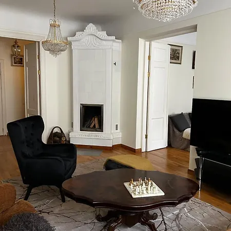 Boutique 4-bedroom Flat
