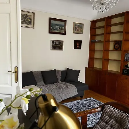 Boutique 4-bedroom Flat Lägenhet Riga